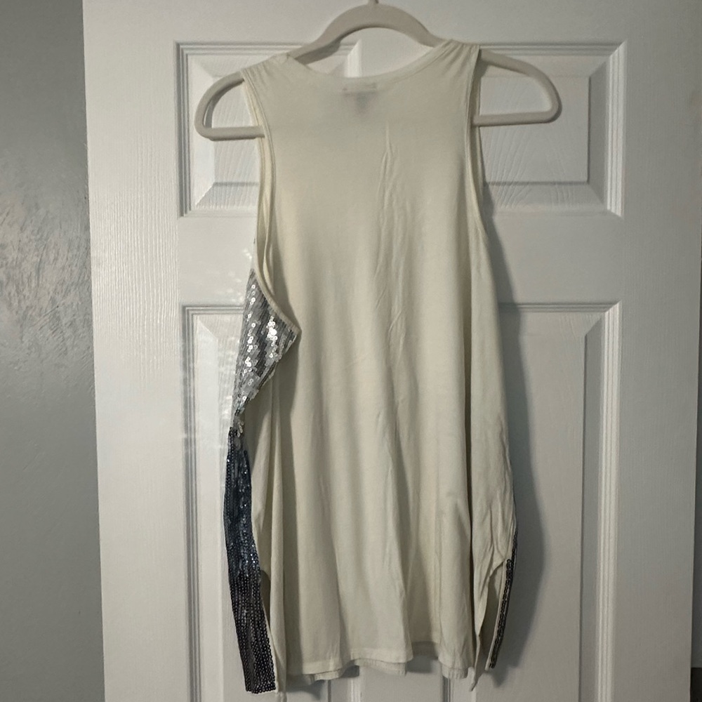 Express Ivory Tee - Picture 2 of 3